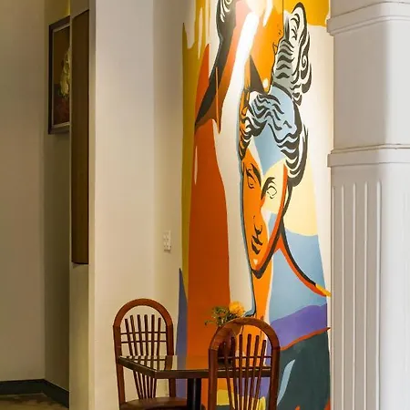 9 Hostel And Suites-2