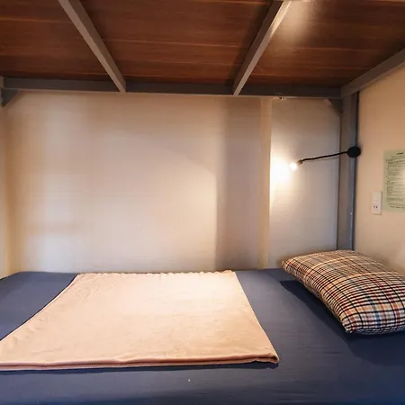 9 Hostel And Suites-3